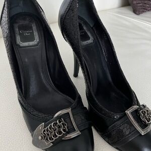 Dior pumps black with dark bronze detail